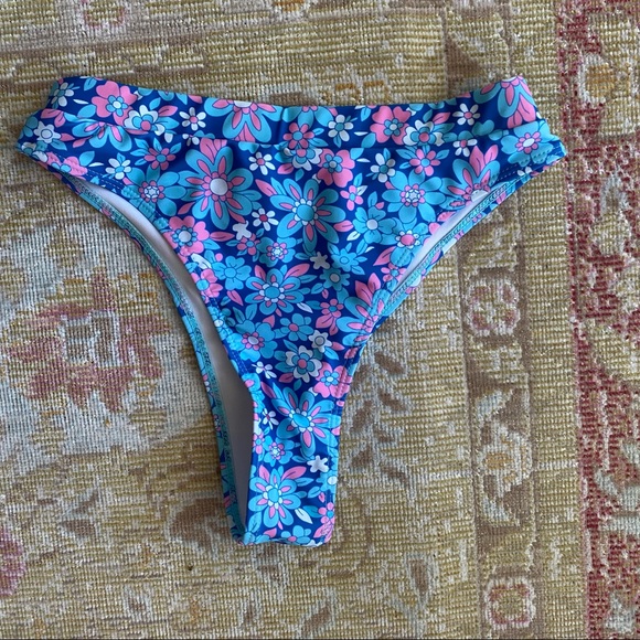 SHEIN Other - Floral high waist bikini bottom